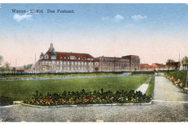 Foto einer historischen Postkarte mit einer Zeichnung des Postamts Wanne-Eickel.